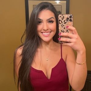 Meet your Posher, Leticia